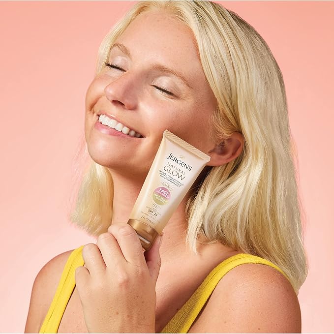 Jergens Natural Glow Face Self Tanner Body Lotion with SPF 20, Fair to Medium Skin Tone, Sunless Tanning, Daily Facial Sunscreen, Oil Free, Broad Spectrum UVA and UVB Protection, 2 Oz