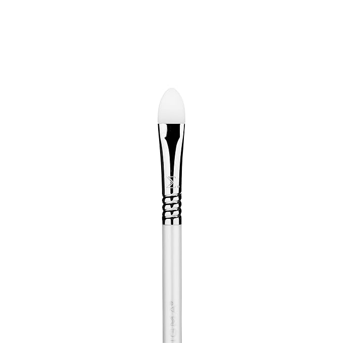 Sigma Beauty S02 Spatula Skincare Brush – Silicone Skincare Tool for Applying Skincare Products to Face and Skin, Face Mask Brush Applicator for Creams, Serums, and Masks (1 Pc)