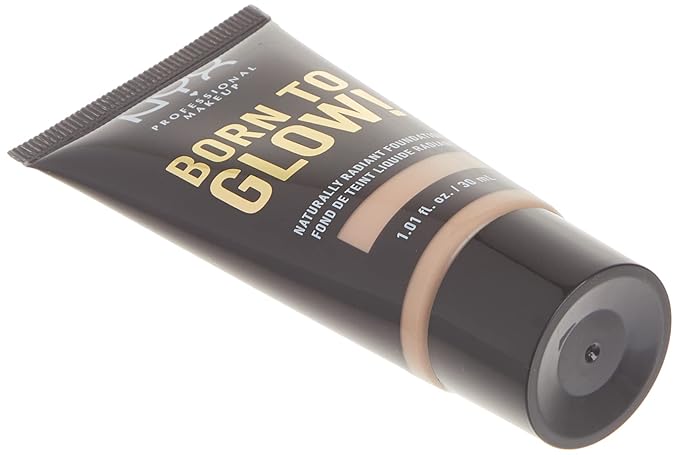 NYX PROFESSIONAL MAKEUP Born To Glow Naturally Radiant Foundation, Medium Coverage - Light