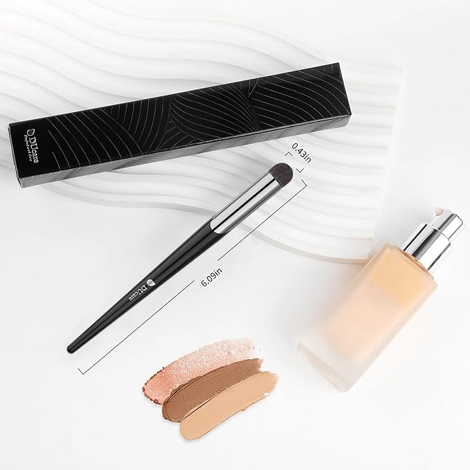 DUcare Tapered Small Concealer Brush Under Eye, Nose Contour Brush Mini Makeup Brushes Ideal for Liquid, Cream, and Powder Concealer(V03)